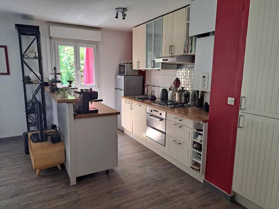 Appartement Cosy Avec Jardin Et Parking Gennevilliers Zewnętrze zdjęcie